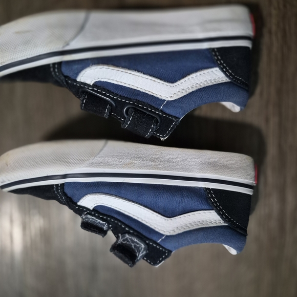 Kids Vans - Picture 3 of 6